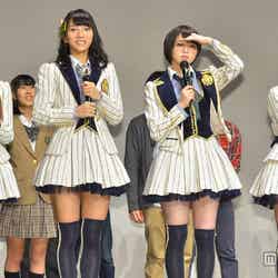 イベントを楽しむAKB48メンバー（左より）梅田彩佳、高城亜樹、峯岸みなみ、高橋みなみ
