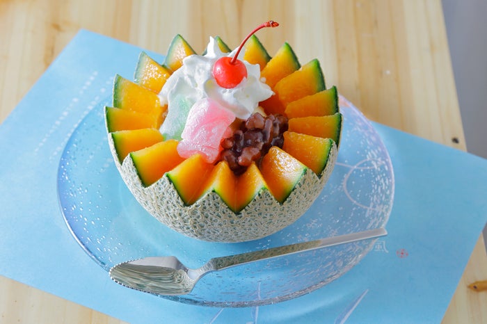 一日十食限定・まるごとメロンぜんざい1,550円／画像提供：ニトリパブリック