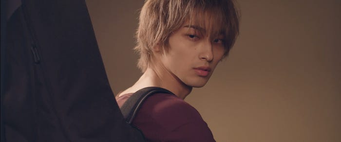 横浜流星/みゆはん「恋人失格」MVより(提供写真)