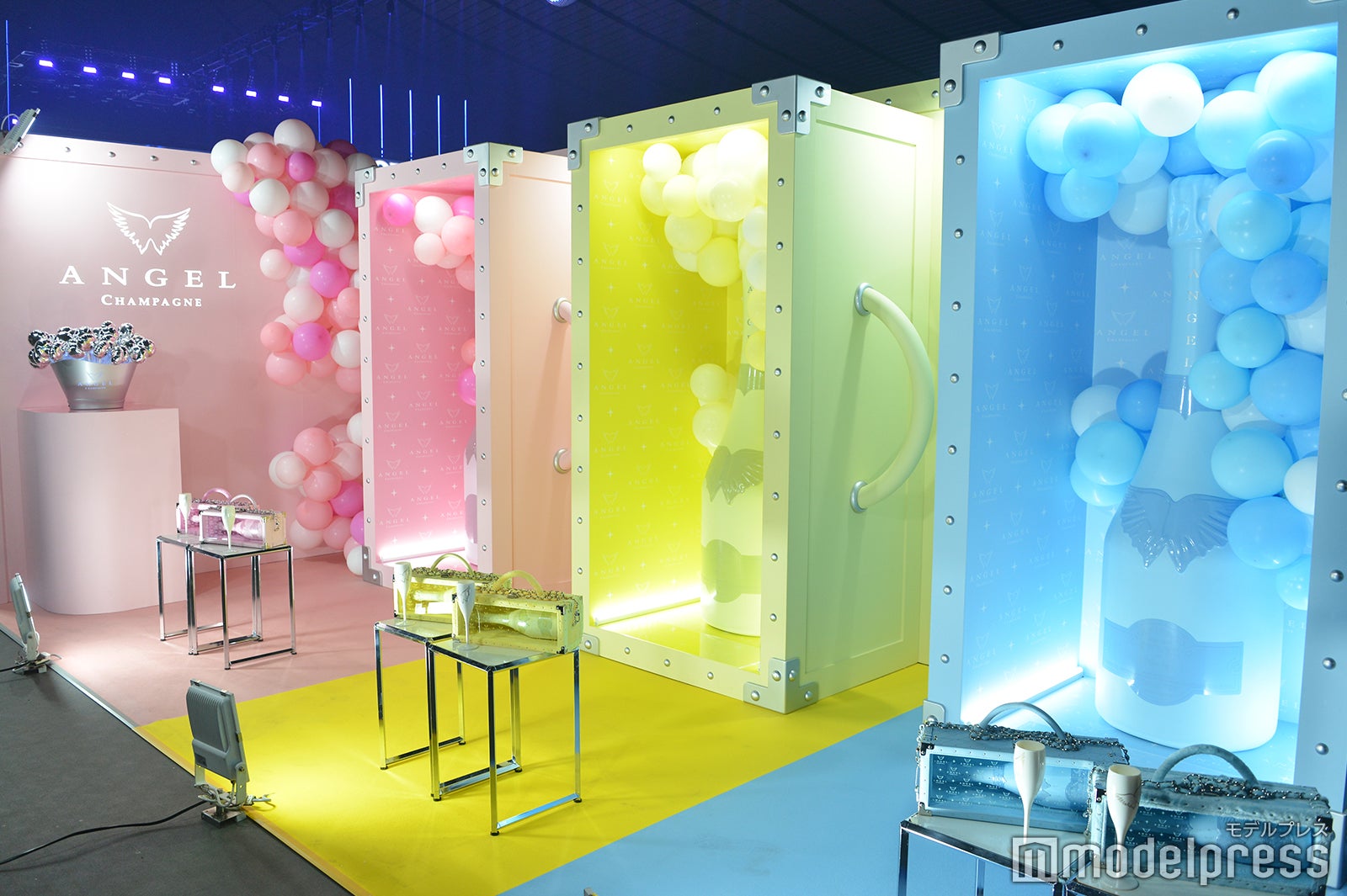 「ANGEL CHAMPAGNE」（C）モデルプレス