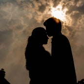 上手なキスをするためのテクニック6つ 彼の興奮も最高潮に モデルプレス 上手なキスをするためのテクニック6つ 彼の興奮も最高潮に モデルプレス