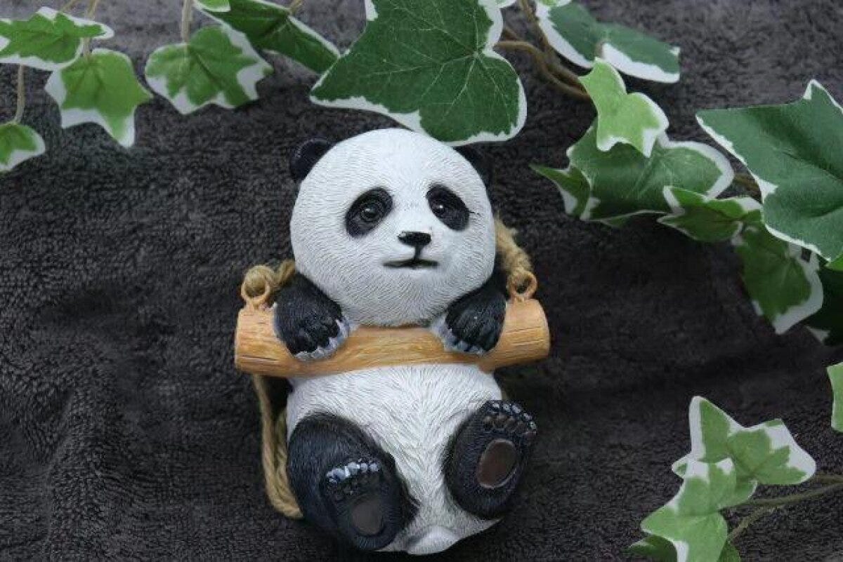 ダイソーの園芸置物（ブランコパンダ）使用例