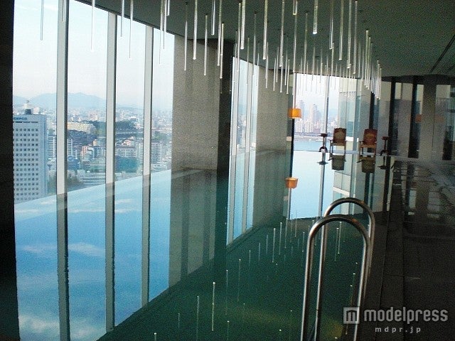 「パークハイアットソウル」のスイミングプール／photo by Matt_Weibo