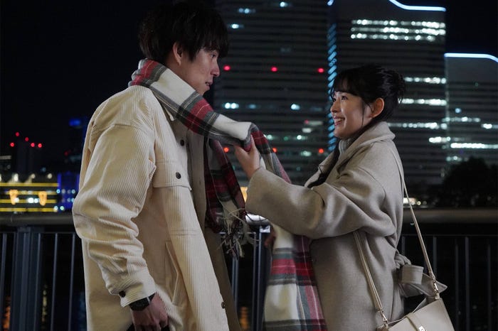 中尾明慶、矢作穂香「監察医 朝顔」第12話より(C)フジテレビ