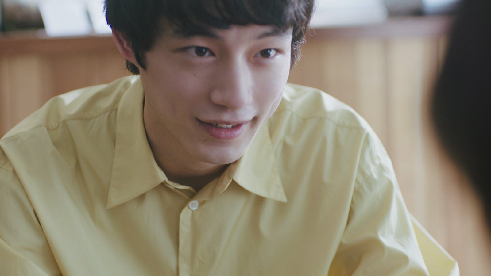 坂口健太郎／「じぶんにやさしく」篇より（提供写真）