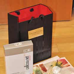 配布されたおみやげ(スイス発ルーコサイトエキス入り艶肌ストレッチマスク)