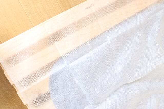 ダイソーのダニよけシート90cm×60cm5