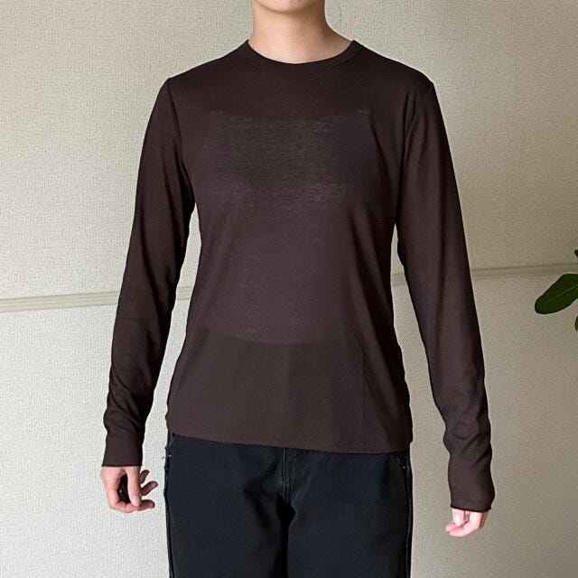 GUソフトシアークルーネックT　Lサイズ着用