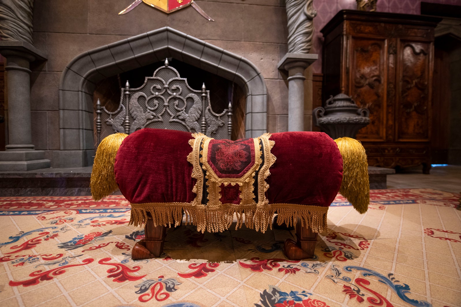 応接室／「美女と野獣“魔法のものがたり”」（C）Disney