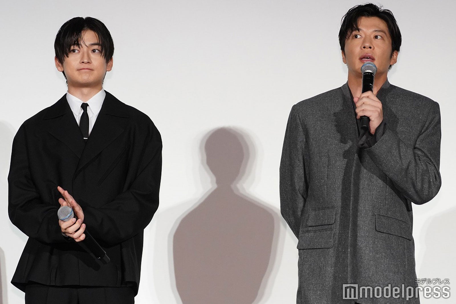 高橋文哉、田中圭（C）モデルプレス