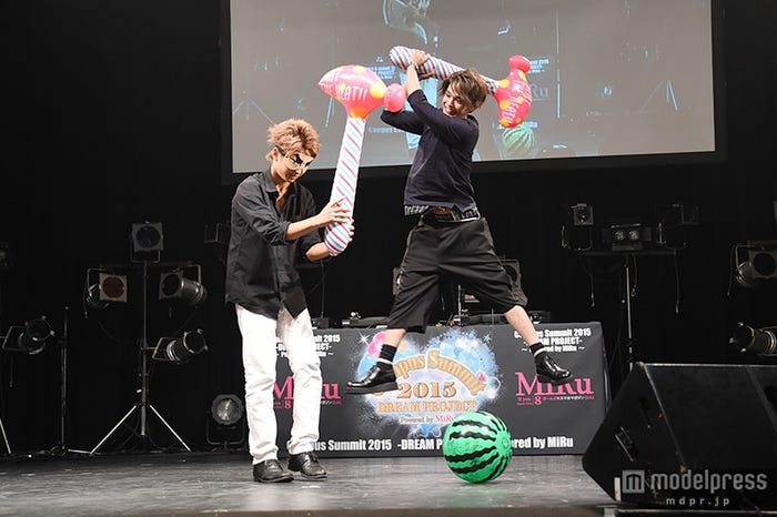 中島健、バトシン