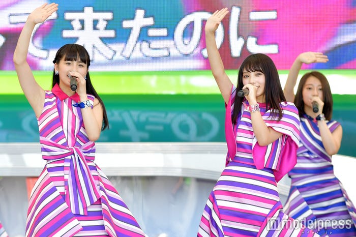 大園桃子&与田祐希(C)モデルプレス