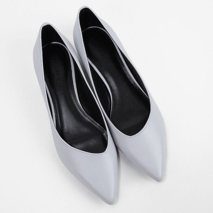 ベーシックカバードパンプス「CHARLES & KEITH」5,940円(税込)/画像提供:CHARLES & KEITH