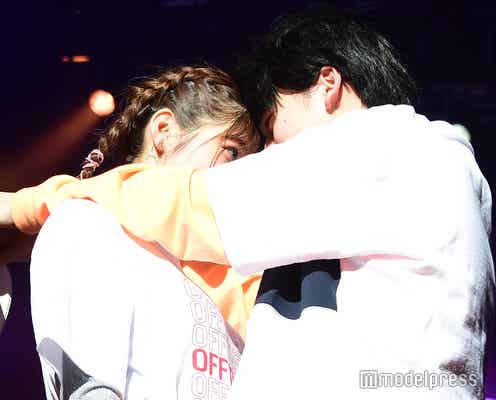 「オオカミくん」高橋文哉&生見愛瑠、おでこコツンで密着 “ふみめる”胸キュンステージに悲鳴<Popteen #全力祭>