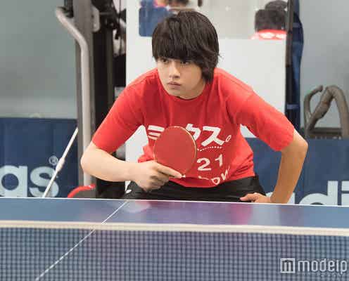 佐野勇斗、真顔でガチ練習 若手注目俳優の「卓球大会出場宣言」どうなる?!裏側に密着<ミックス。>
