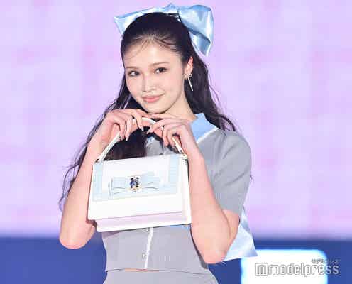 せいら、大きめリボンがキュート 美脚際立つ上品ルック【GirlsAward 2025SS】