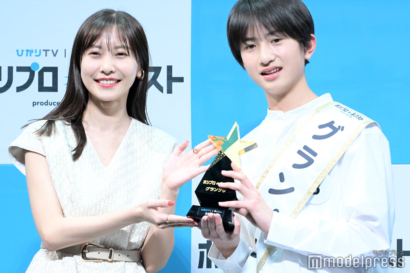 佐野ひなこ、石原颯也くん（C）モデルプレス