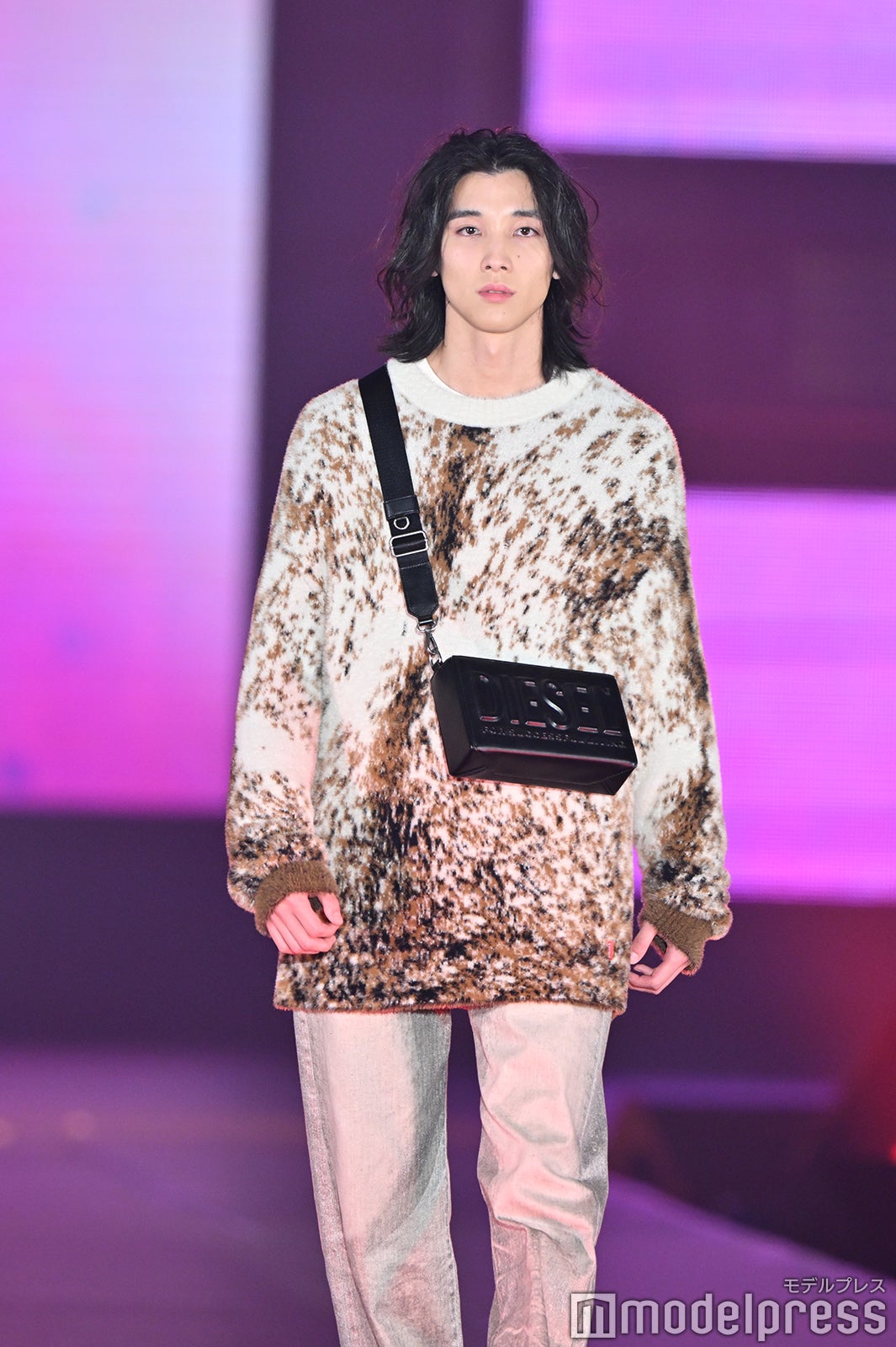 （C）モデルプレス