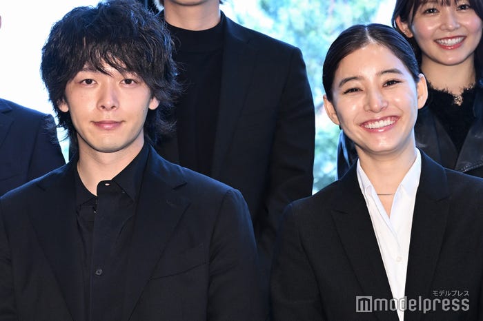 中村倫也、新木優子(C)モデルプレス