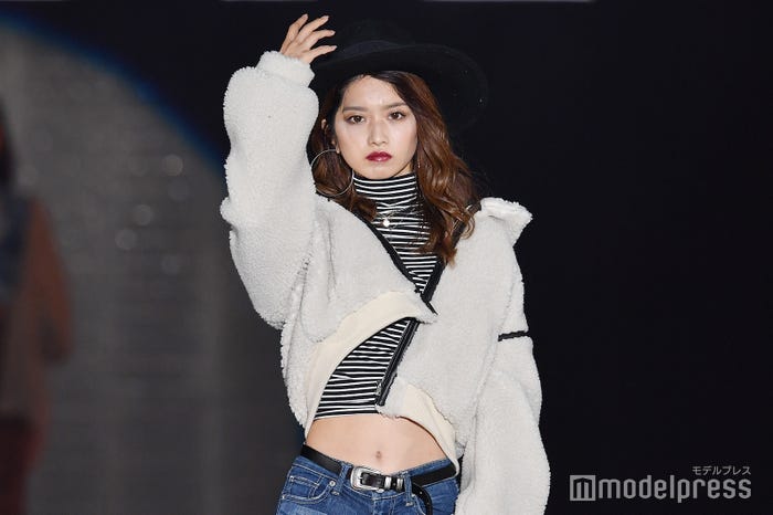 小室安未 (C)モデルプレス