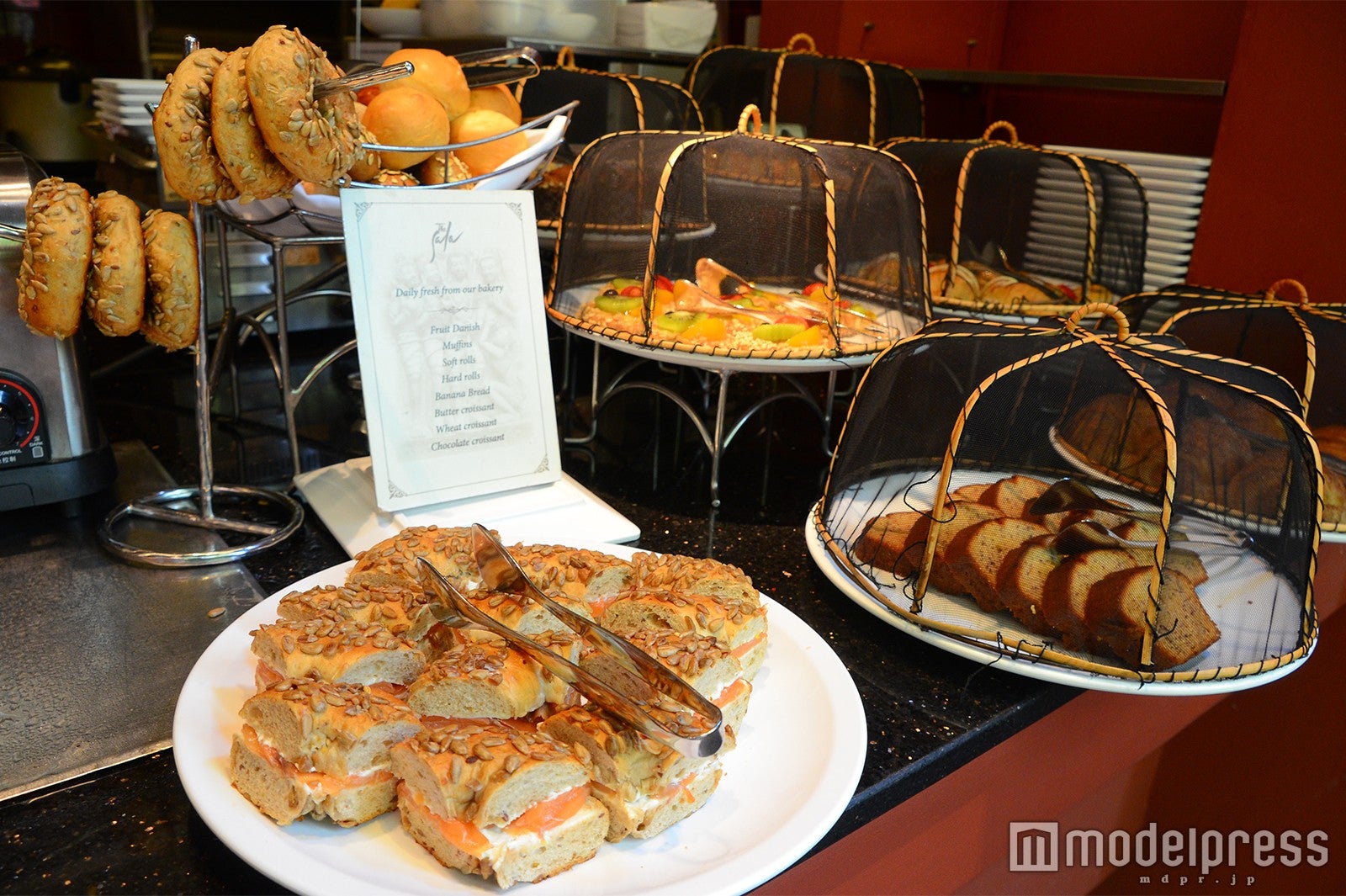 サラ（C）モデルプレス