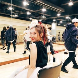 紗栄子、ダンスレッスン中の振り向き写真を公開に「かわいいです」の声