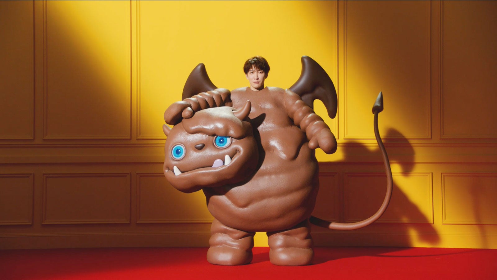 渡辺翔太／CMカットより（提供写真）