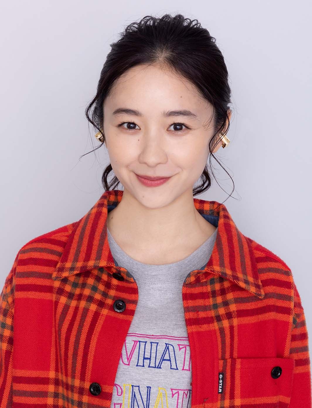 芹沢朋香（堀田真由）（C）東海テレビ