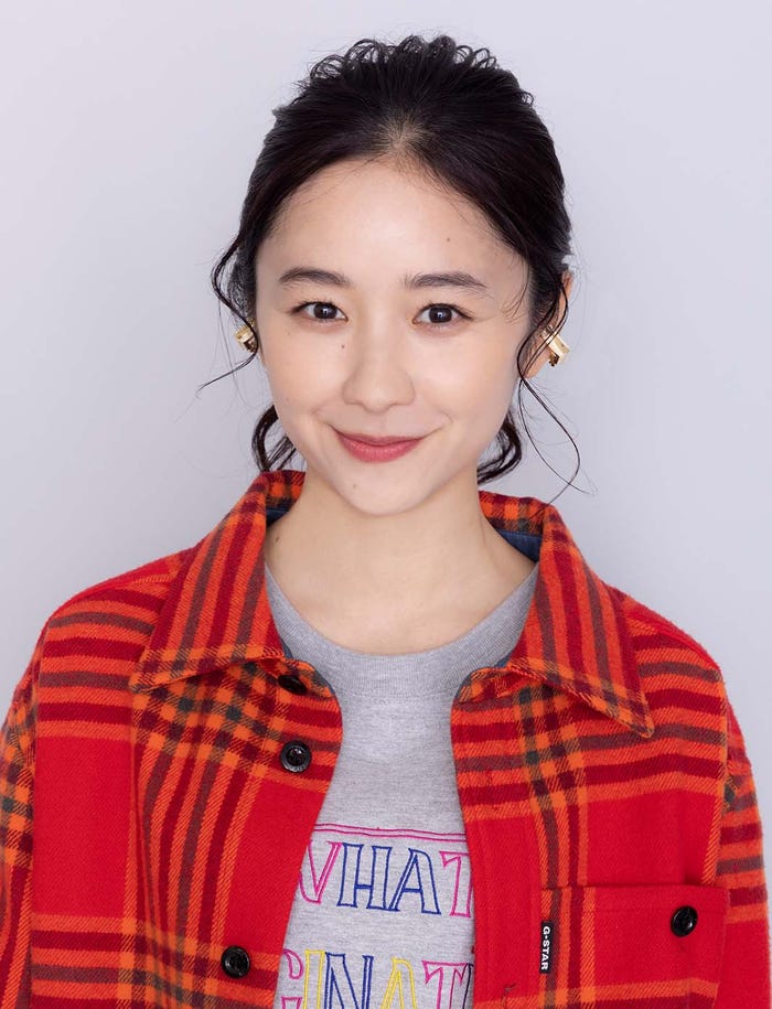 芹沢朋香(堀田真由)(C)東海テレビ