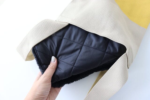 ロング裏ボアマフラー（格子柄、ポケット付）　コンパクト