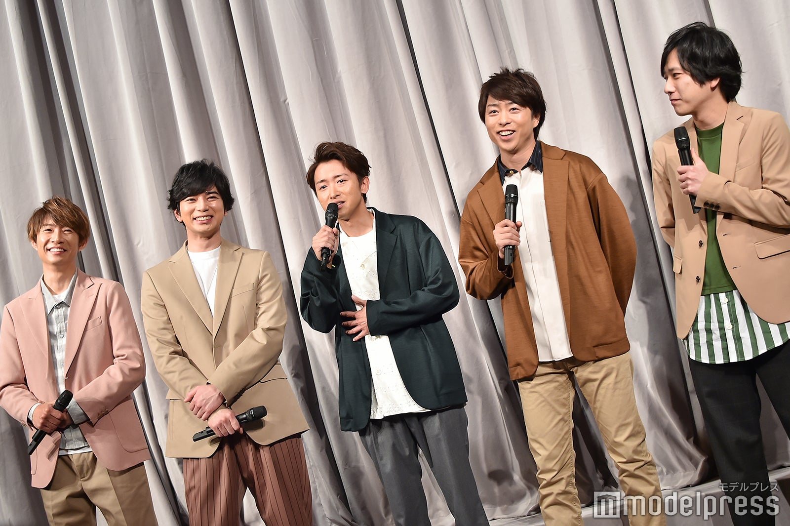 嵐5人で会見＞活動休止決定の経緯・解散の可能性にも言及 - モデルプレス