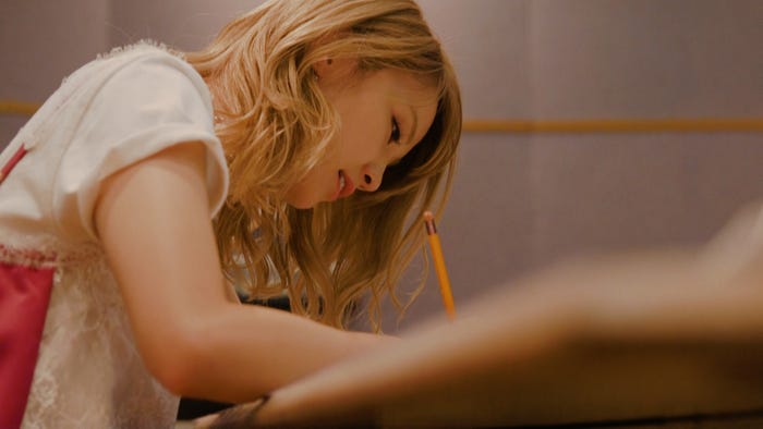 Dream Ami/新CMメイキングカット(提供写真)