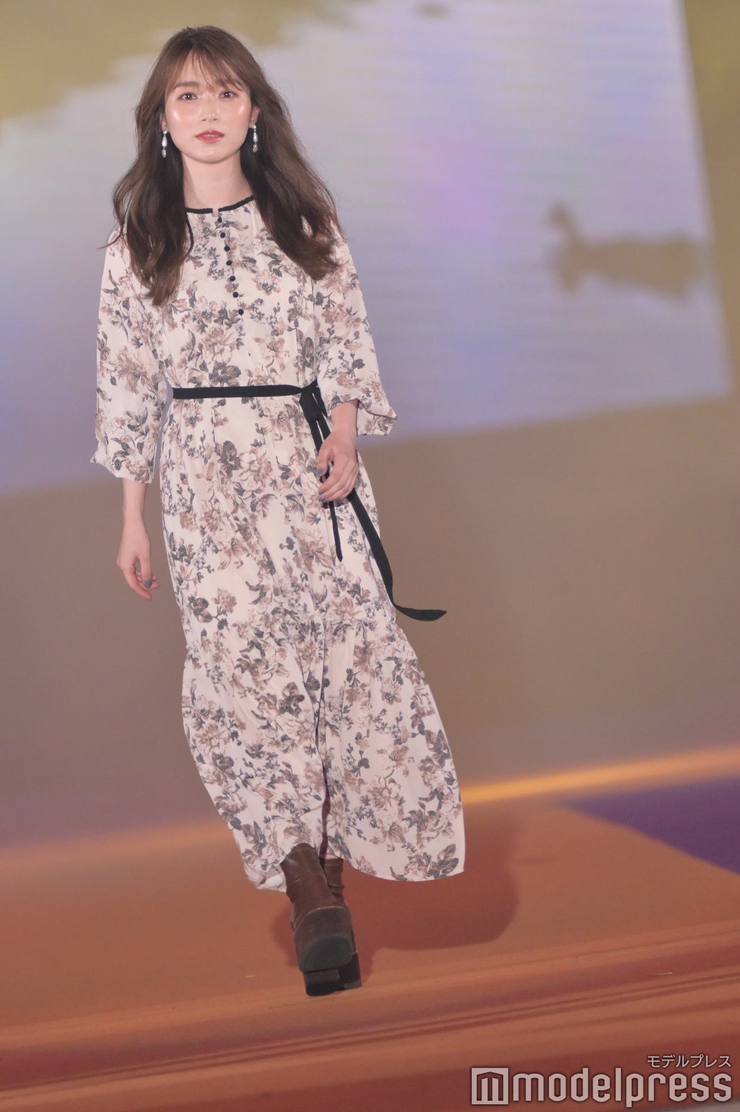 （C）モデルプレス