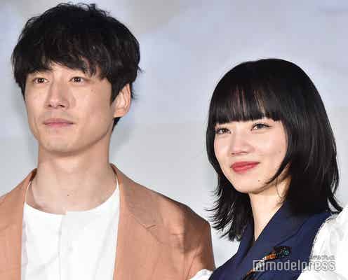 坂口健太郎、撮影中の会話思い出せず困惑 小松菜奈からツッコミ
