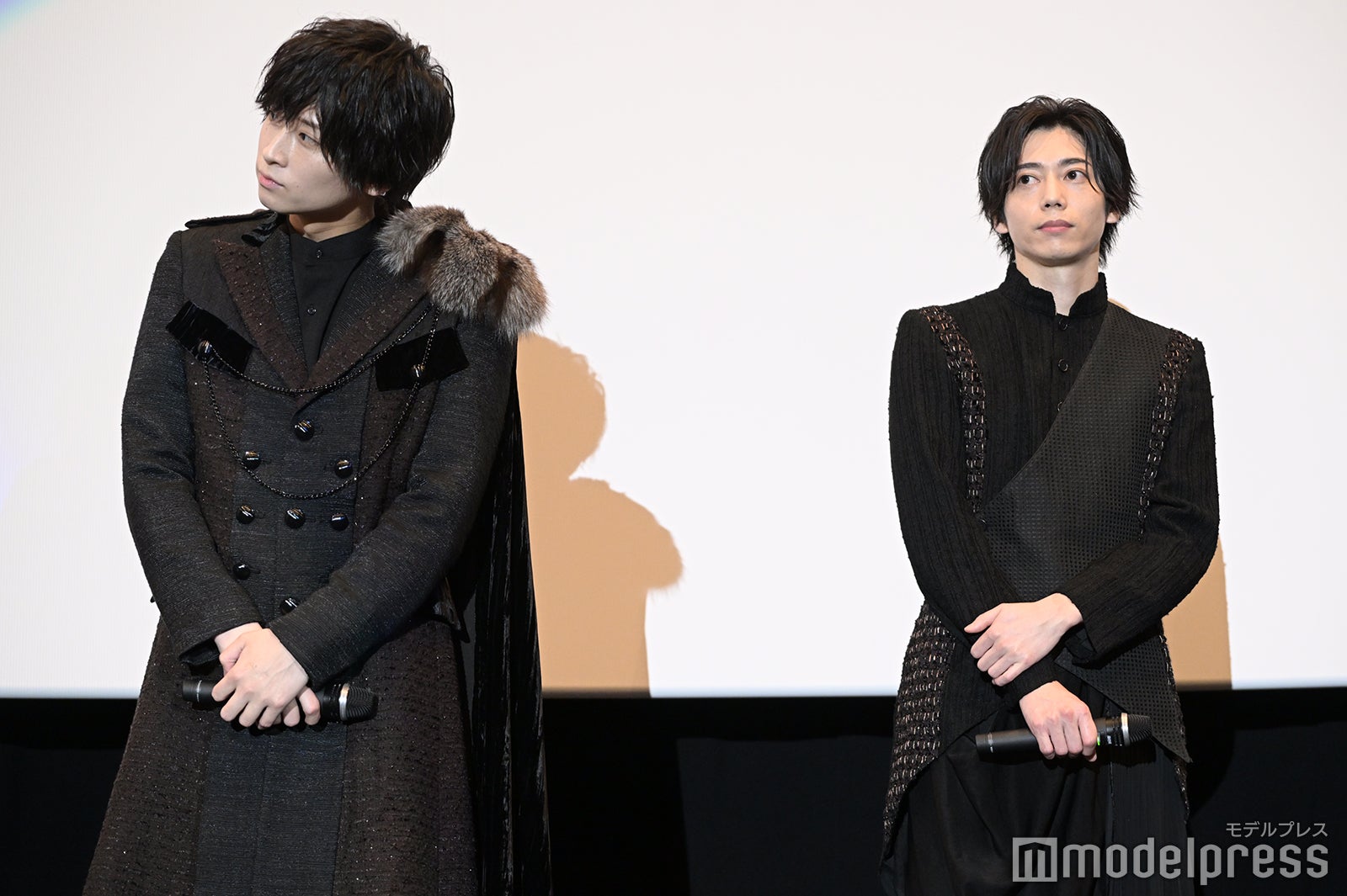 （左から）荒牧慶彦、染谷俊之（C）モデルプレス