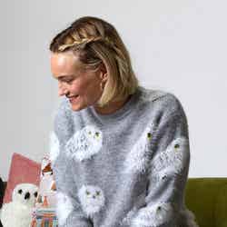 ホグワーツ・イン・ザ・スノー/‘Wizarding World’ and all related names, characters and indicia are trademarks of and
(C) Warner Bros. Entertainment Inc. – Wizarding World publishing rights (C) J.K. Rowling.