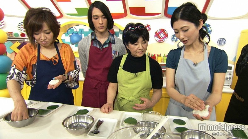 壇蜜、和菓子工場勤務の腕前を披露