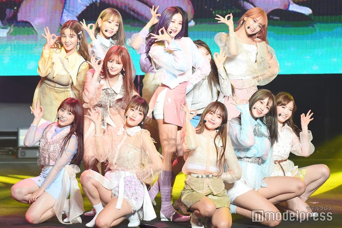 IZ*ONE (C)モデルプレス