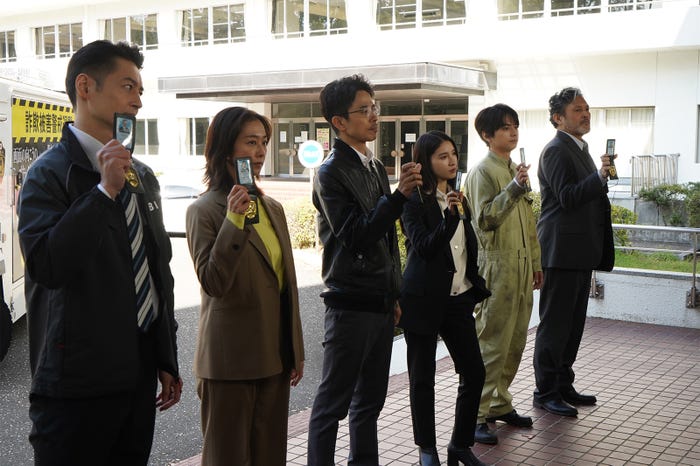 田中幸太朗、優香、井ノ原快彦、土屋太鳳、佐藤勝利、横田栄司「ボーダレス~広域移動捜査隊~」第1話(C)テレビ朝日