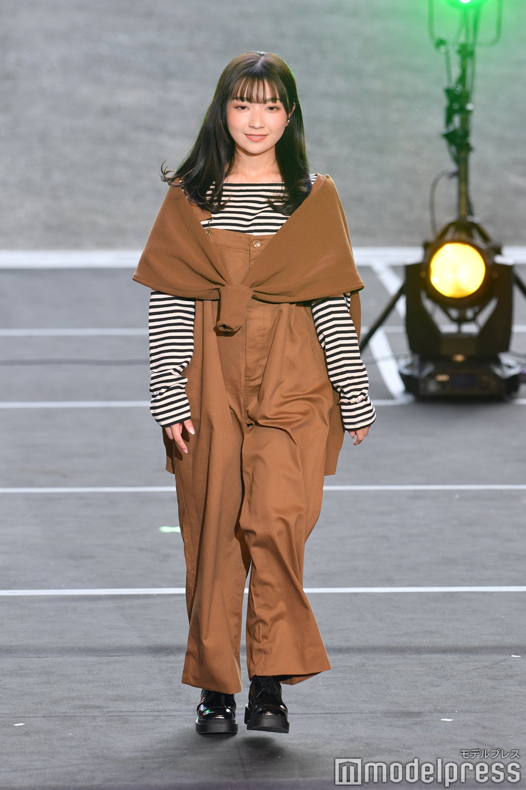 （C）モデルプレス