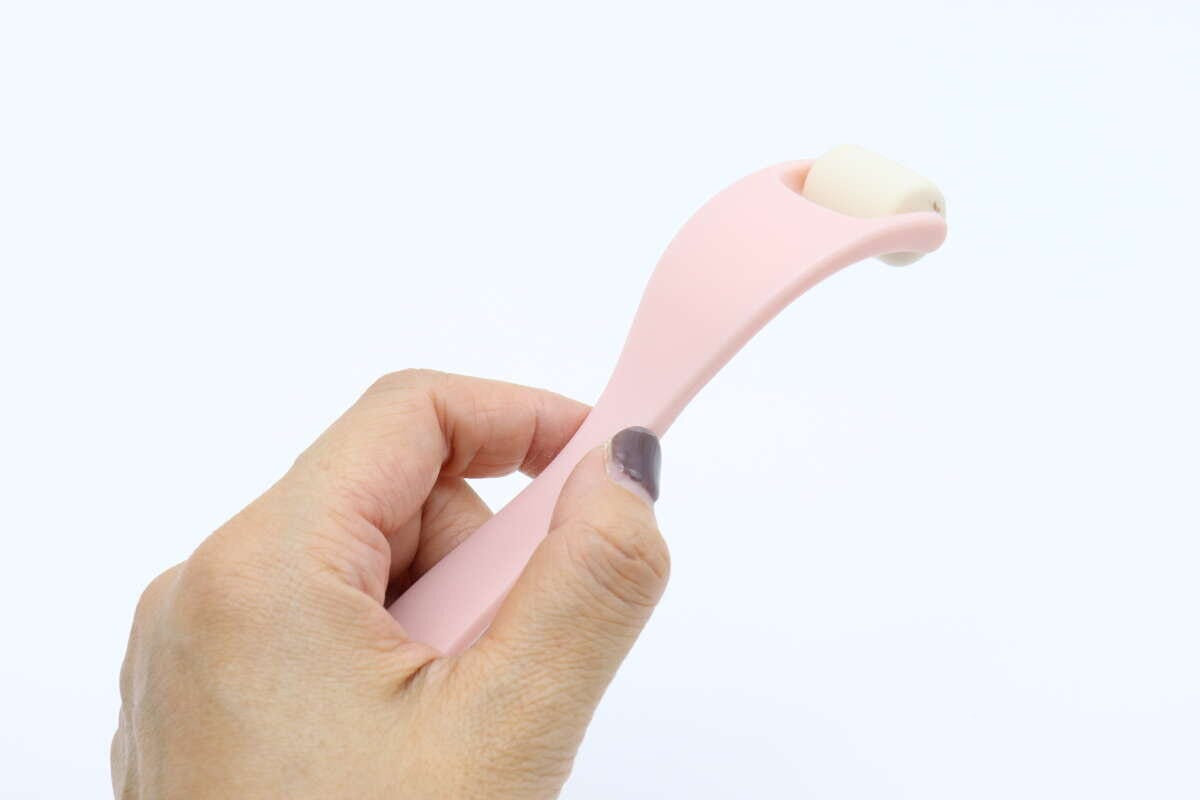 夜美人フェイスパック用ローラー　柄