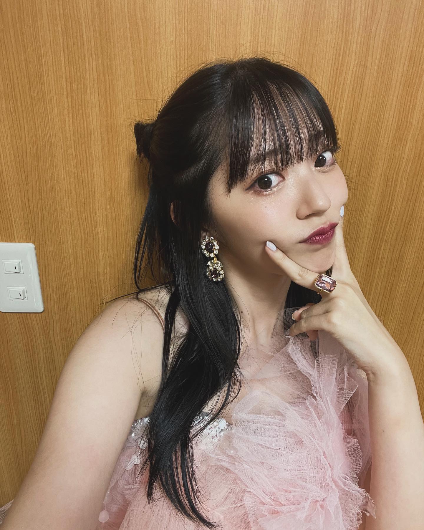 鈴木愛理Instagramより