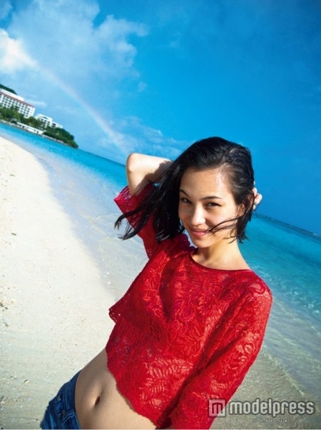 水原希子／写真集「Girl」より