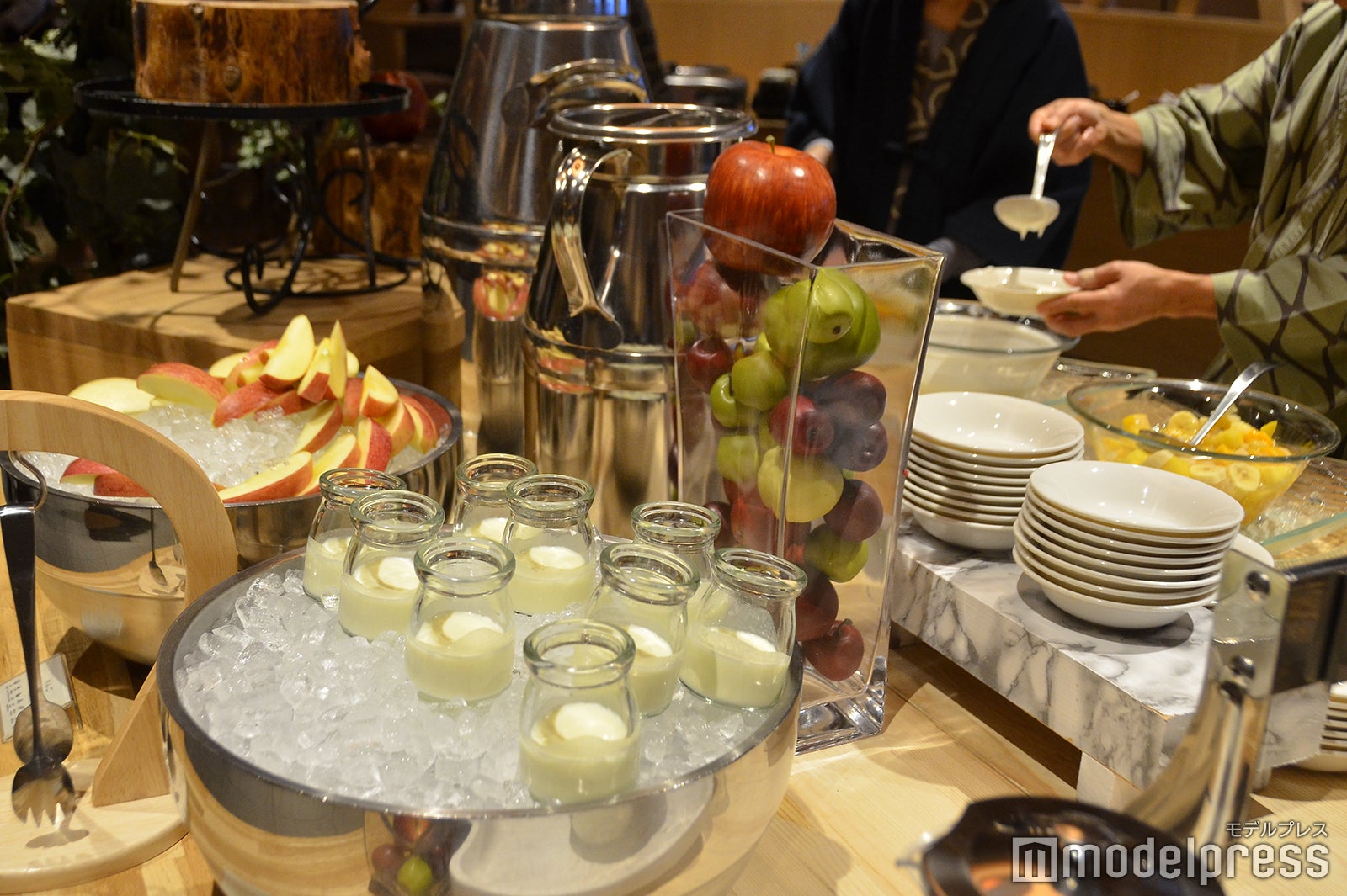 朝食（C）モデルプレス