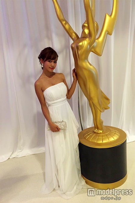 エミー像と記念撮影