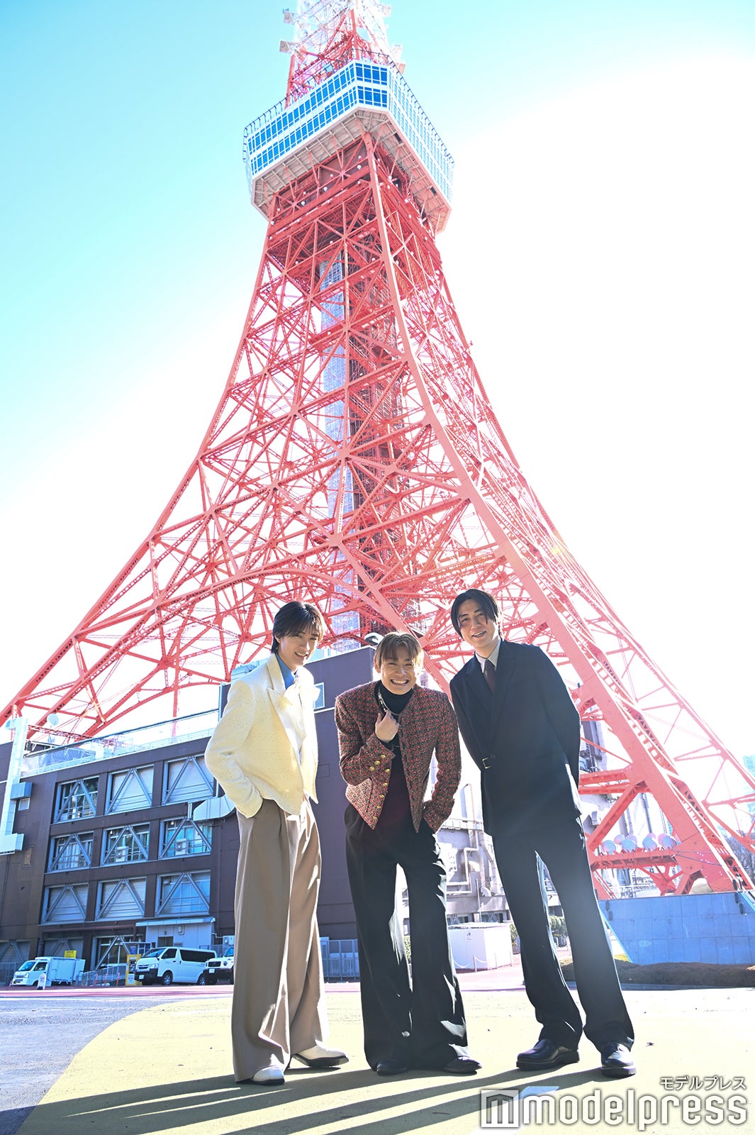 山中柔太朗、高松アロハ、八重樫風雅監督（C）モデルプレス