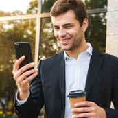 船戸順さん死去 歳 妻 岩井友見と キャベジン コーワ Cm モデルプレス 船戸順さん死去 歳 妻 岩井友見と キャベジン コーワ Cm モデルプレス