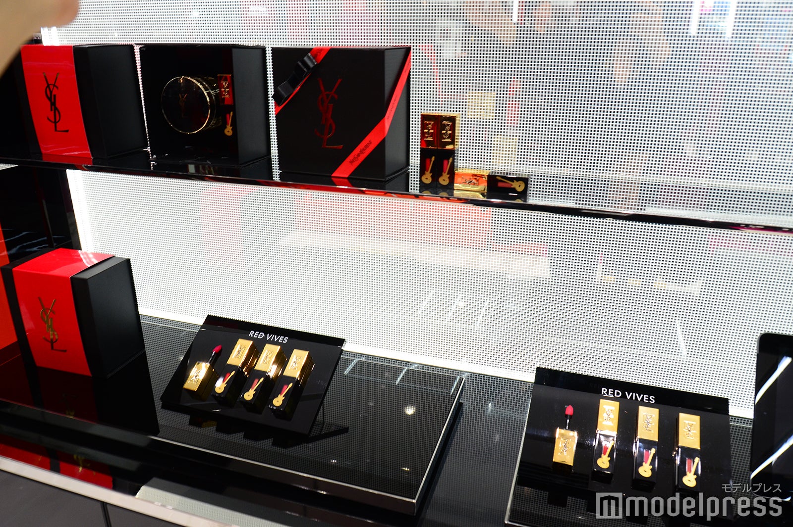 イヴ・サンローラン ボーテ渋谷限定コスメ（C）モデルプレス