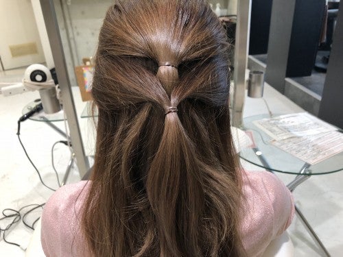 もうひとつハーフアップを作る