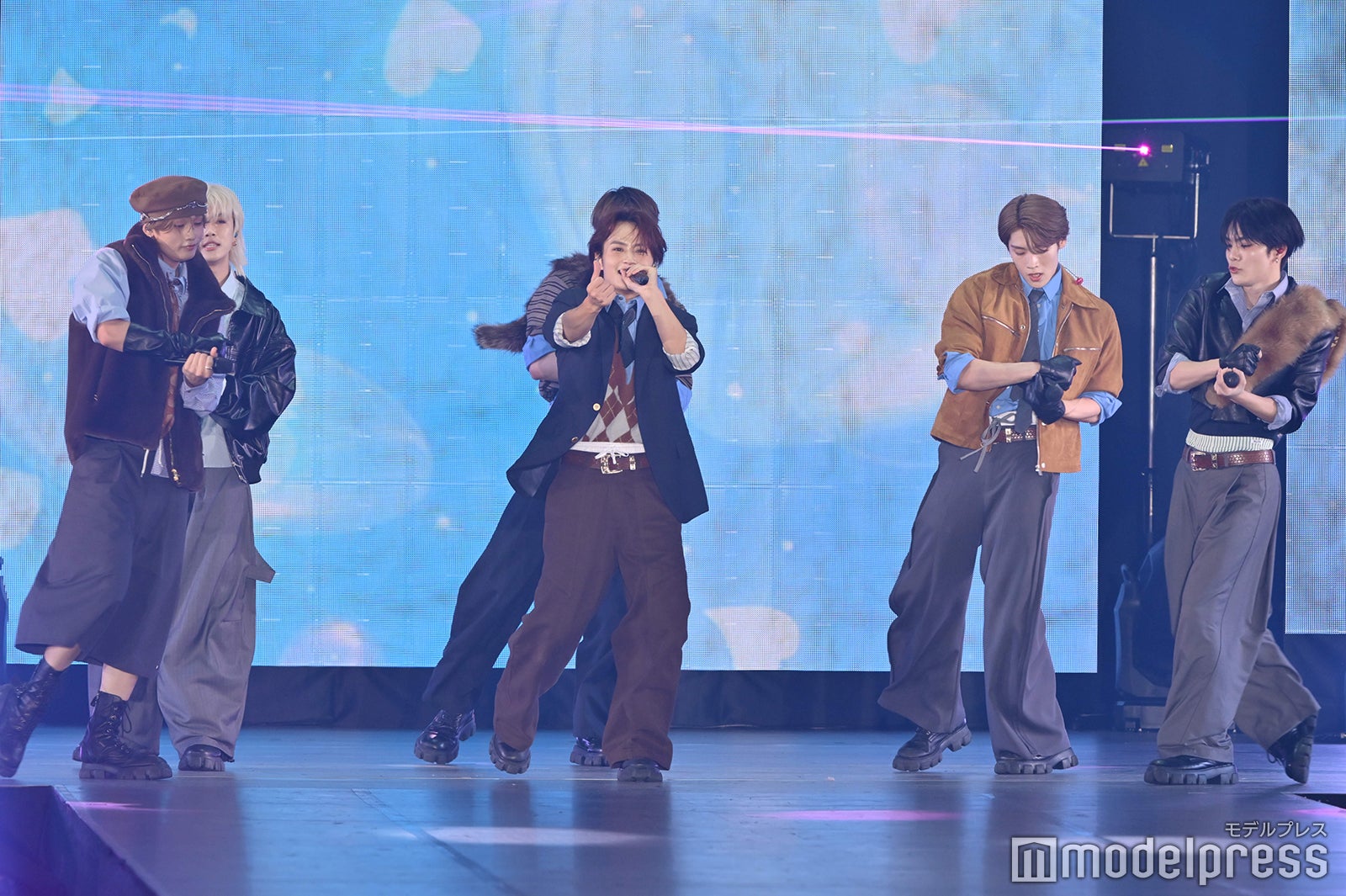 （C）モデルプレス